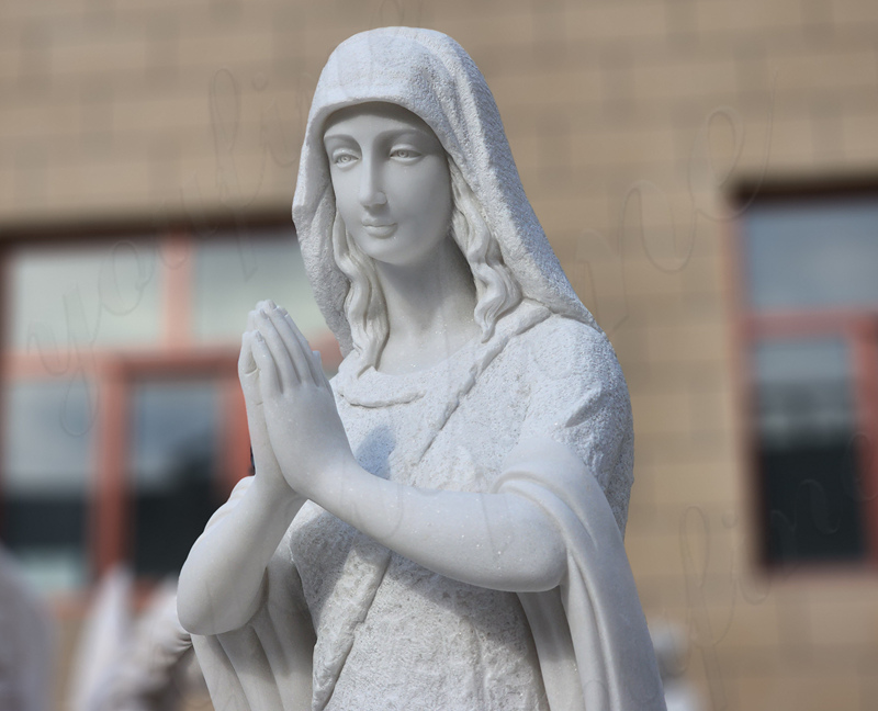 the mary statue