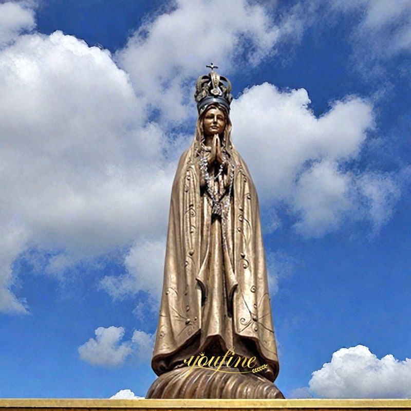 large our lady of fatima with a crown