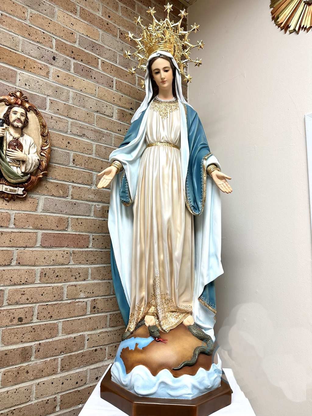 Marble vintage our lady of grace statue